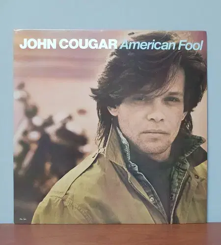 John Cougar " Hurts So Good "